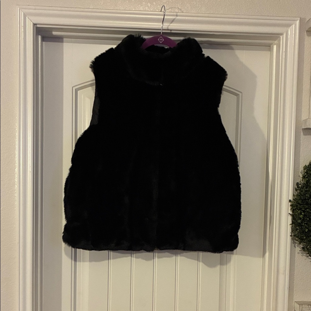 Elie Tahari Black Vest